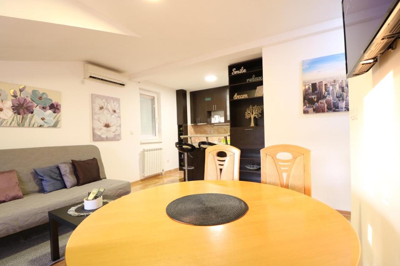 Apartamento Flat 23 Belgrado Exterior foto
